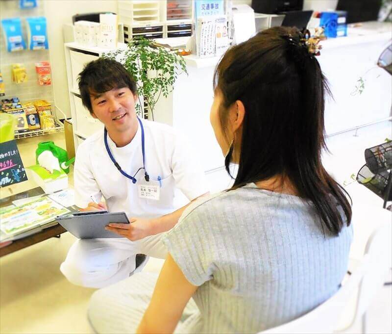 取手市の整骨院|問診風景|症状や生活状況を丁寧にヒアリング